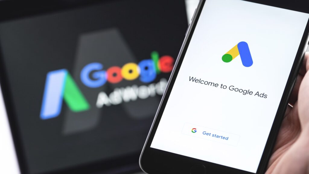 Google will issue advertisers credit refunds after overcharging error Google will issue advertisers credit refunds after overcharging error