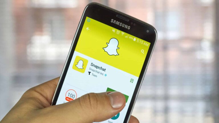 Snap revenue rises 5%, misses Wall Street expectations