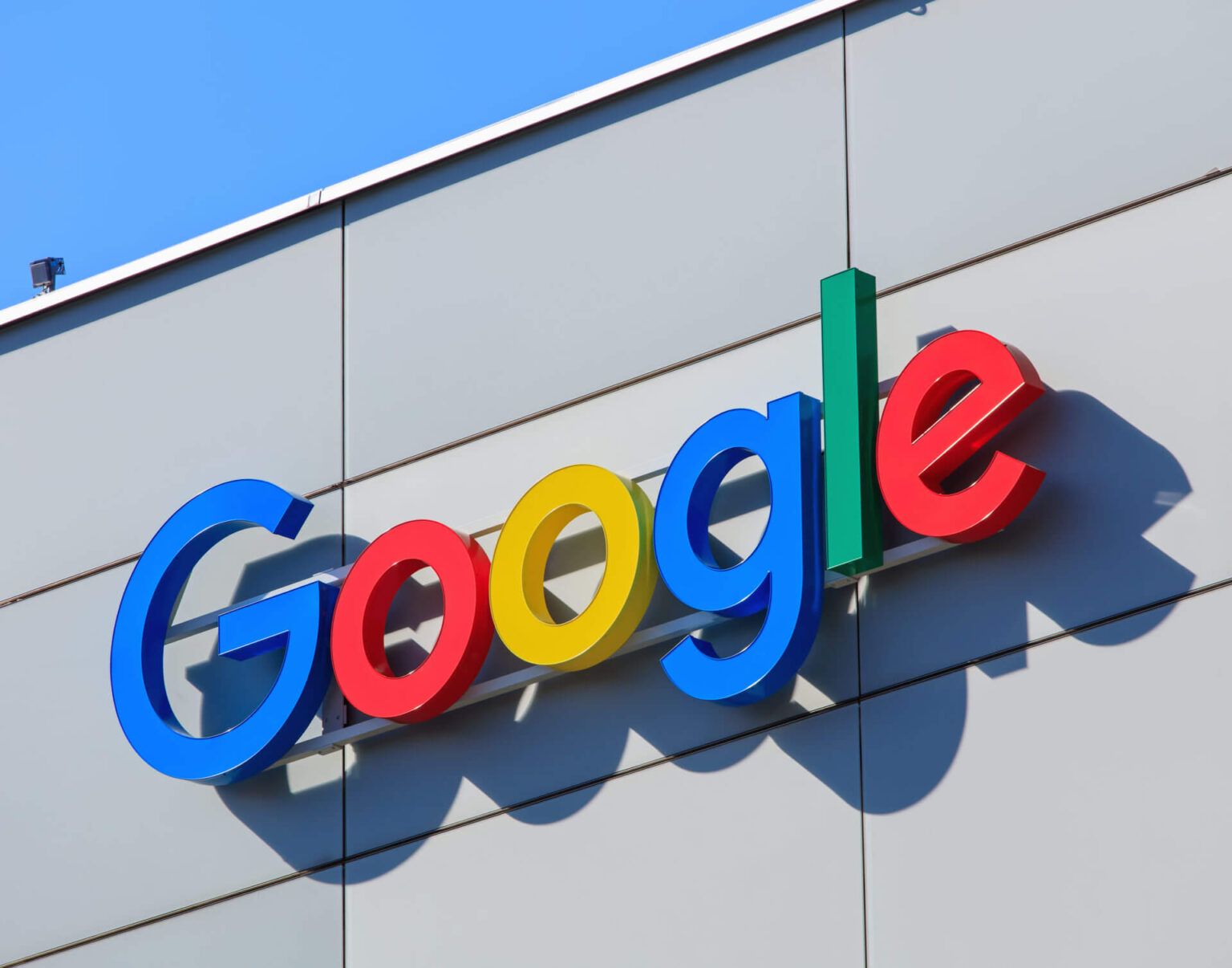 Google Search traffic and queries not impacted by new competing AI search engines